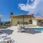 بيت للعطل Lucija By Interhome