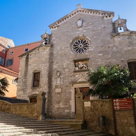 בית נופש Lucija By Interhome