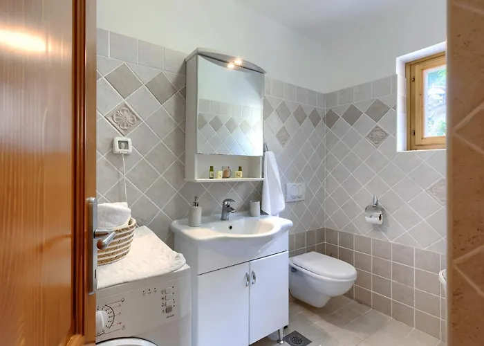 בית נופש Lucija By Interhome *