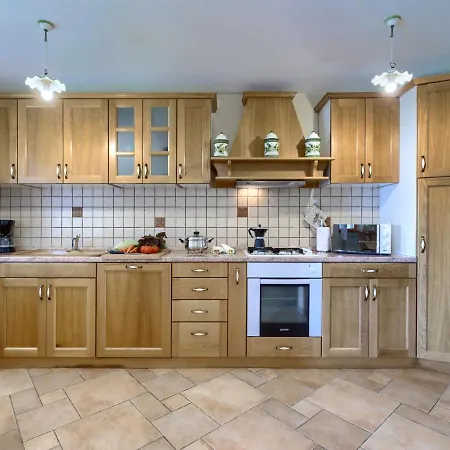 Vakantiehuis Lucija By Interhome